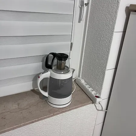 Entire Furnished Flat 2 Rooms Quiet Residential Area Hannover